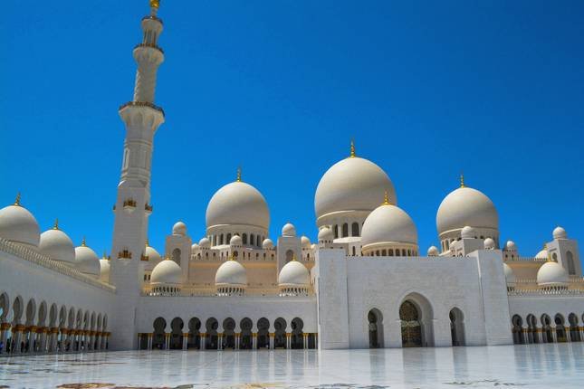 Dubai with Desert Resort & Abu Dhabi Best 10 UAE Dubai Abu Dhabi Tours & Trips