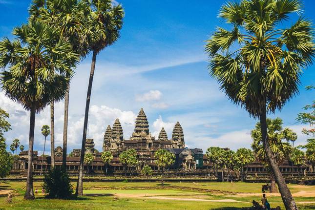 Best Tours 2024 Vietnam & Cambodia - 14 Days