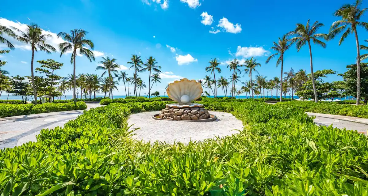 Vietnam Secrets 10 days Mekong Markets Beaches